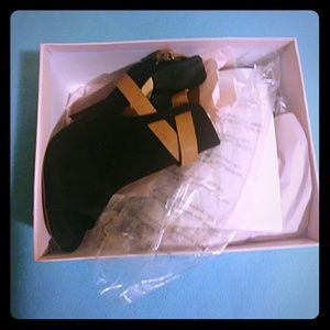 Gorgeous Black Bootie